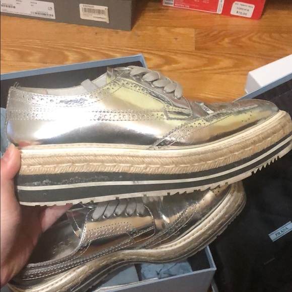 Prada shoes - Picture 2 of 5